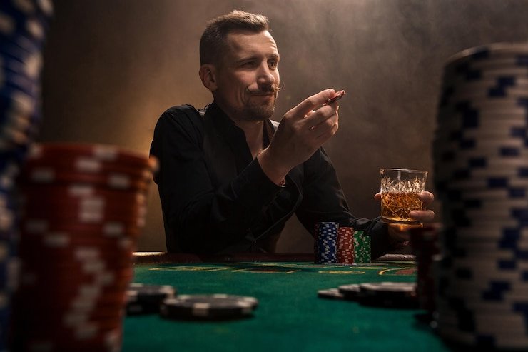 Player decision menu with check, bet, fold, and raise options